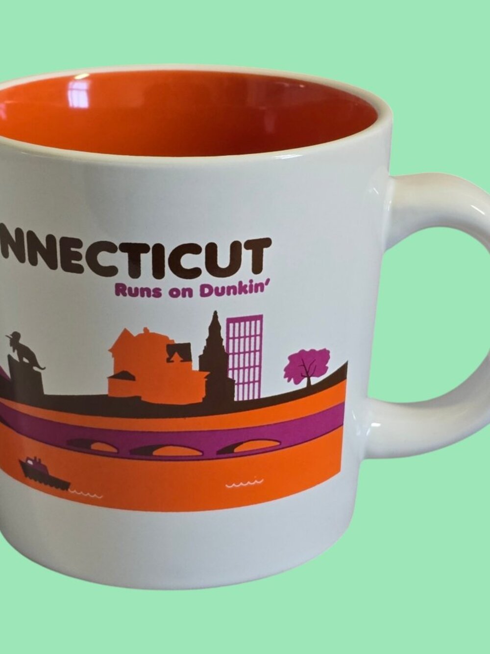 Dunkin Donuts Destination State 12 oz Mug 2013 "CONNECTICUT Runs on Dunkin'"